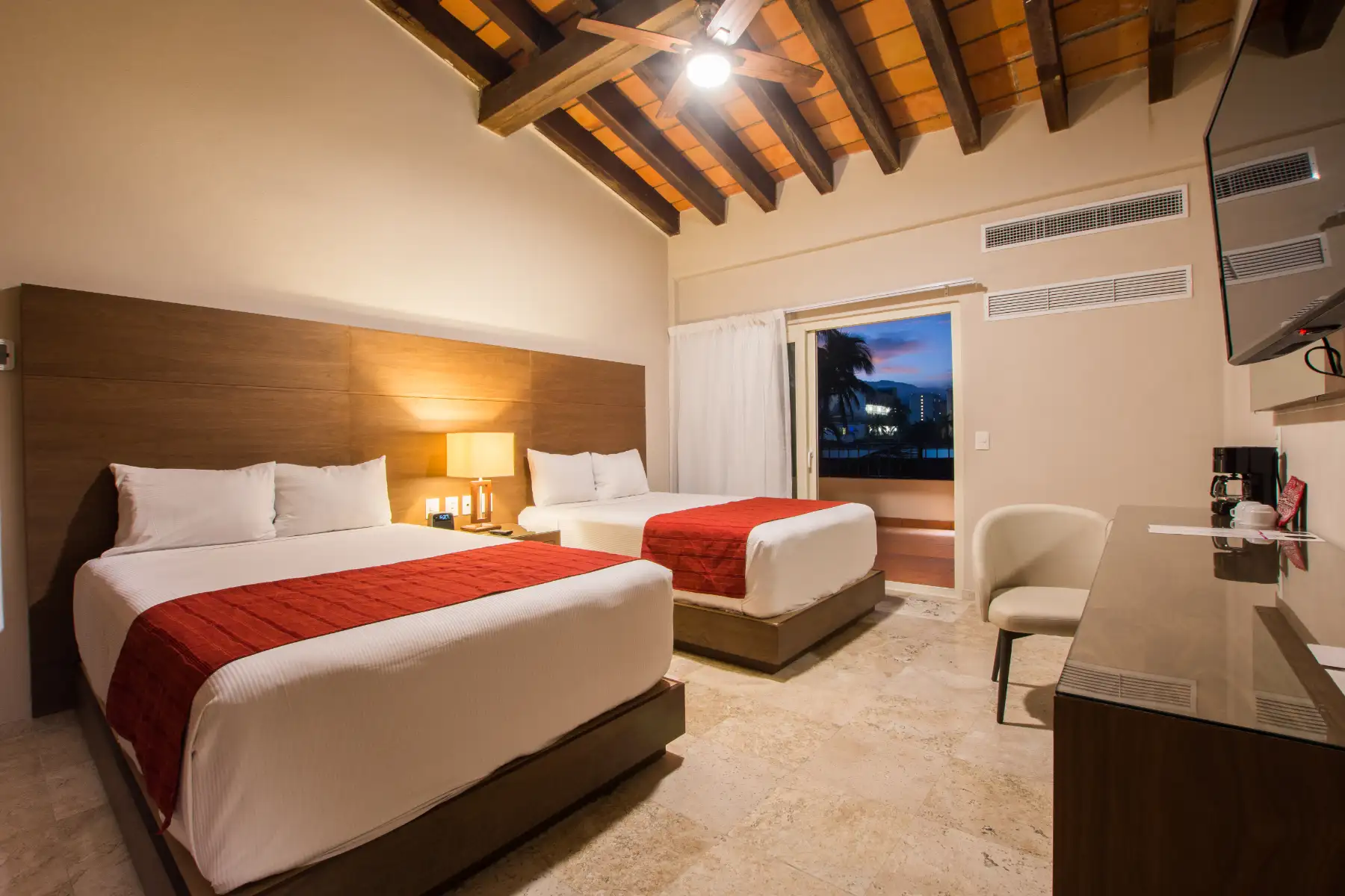 Crown-PH2-DoubleBedRoom